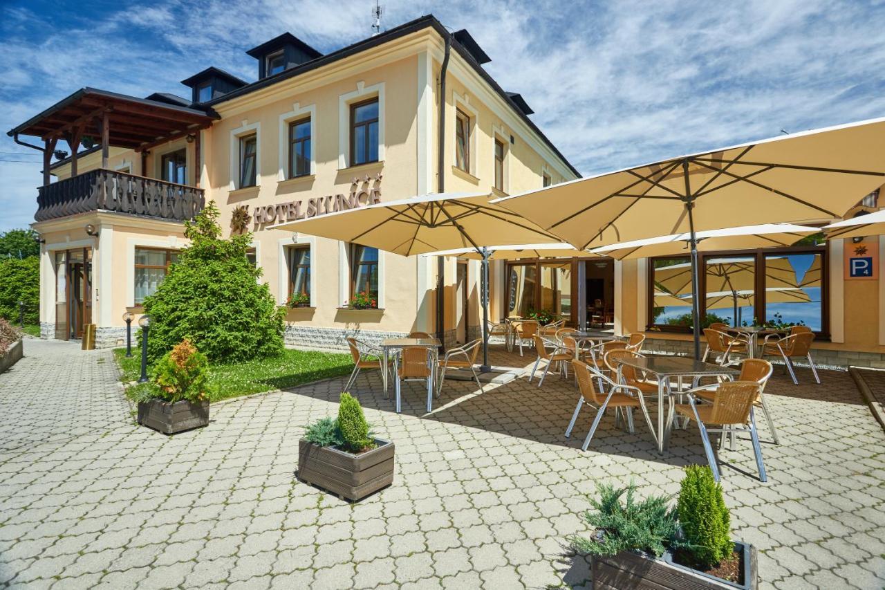 Hotel Slunce Rymarov Exterior photo